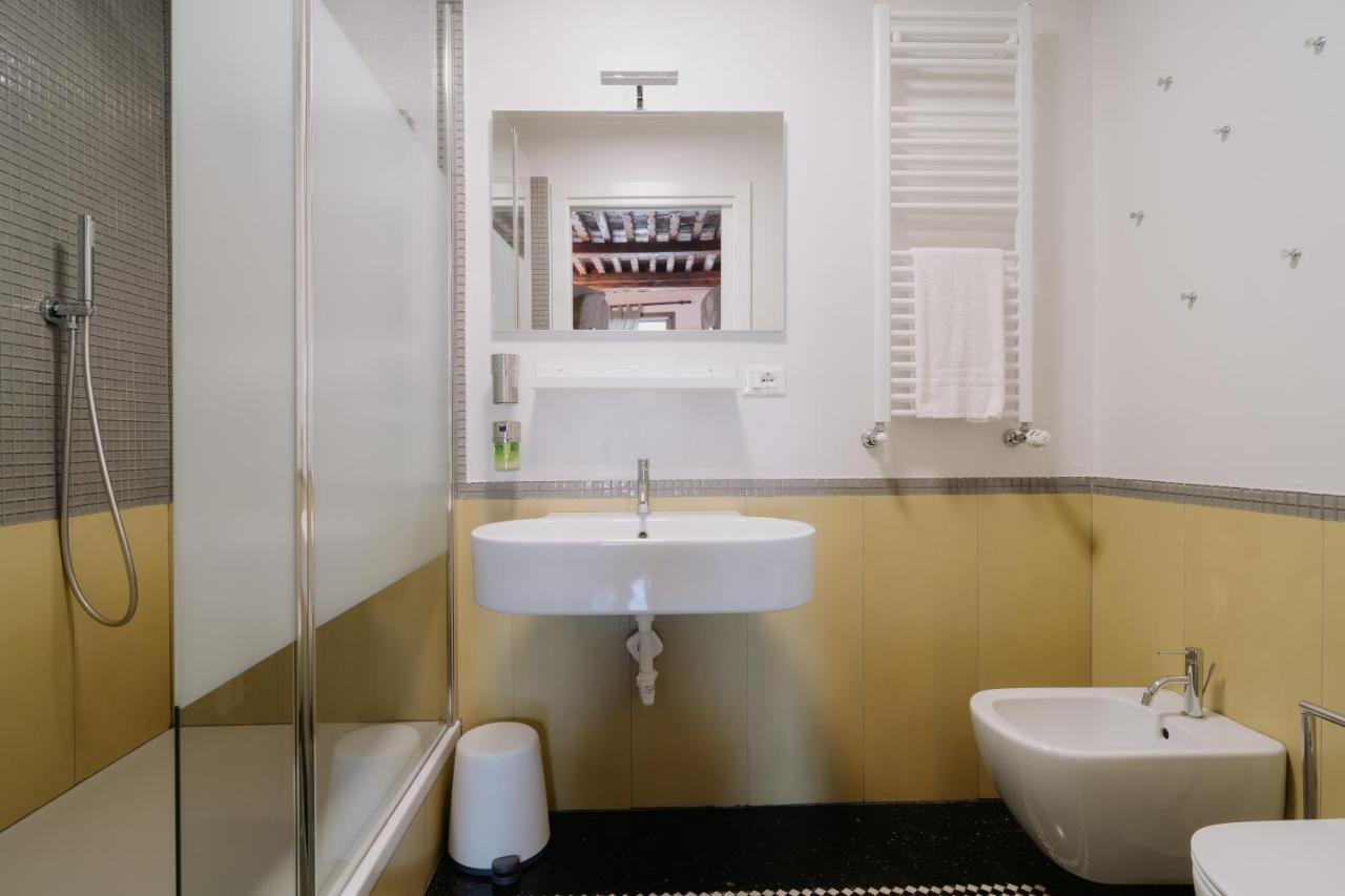 Le Stanze Del Piccadilly Hostel Γένοβα Εξωτερικό φωτογραφία