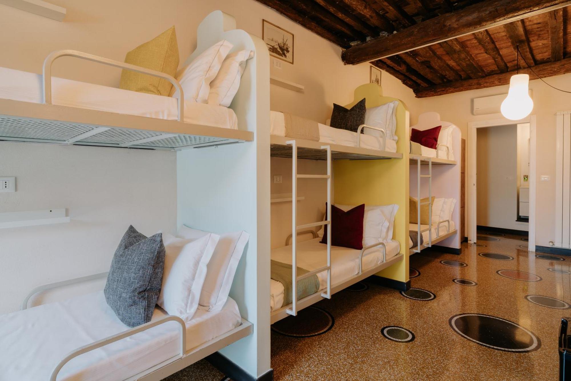 Le Stanze Del Piccadilly Hostel Γένοβα Εξωτερικό φωτογραφία